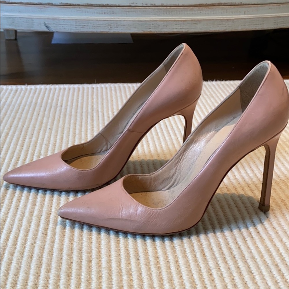 Manolo Blahnik pink leather heels